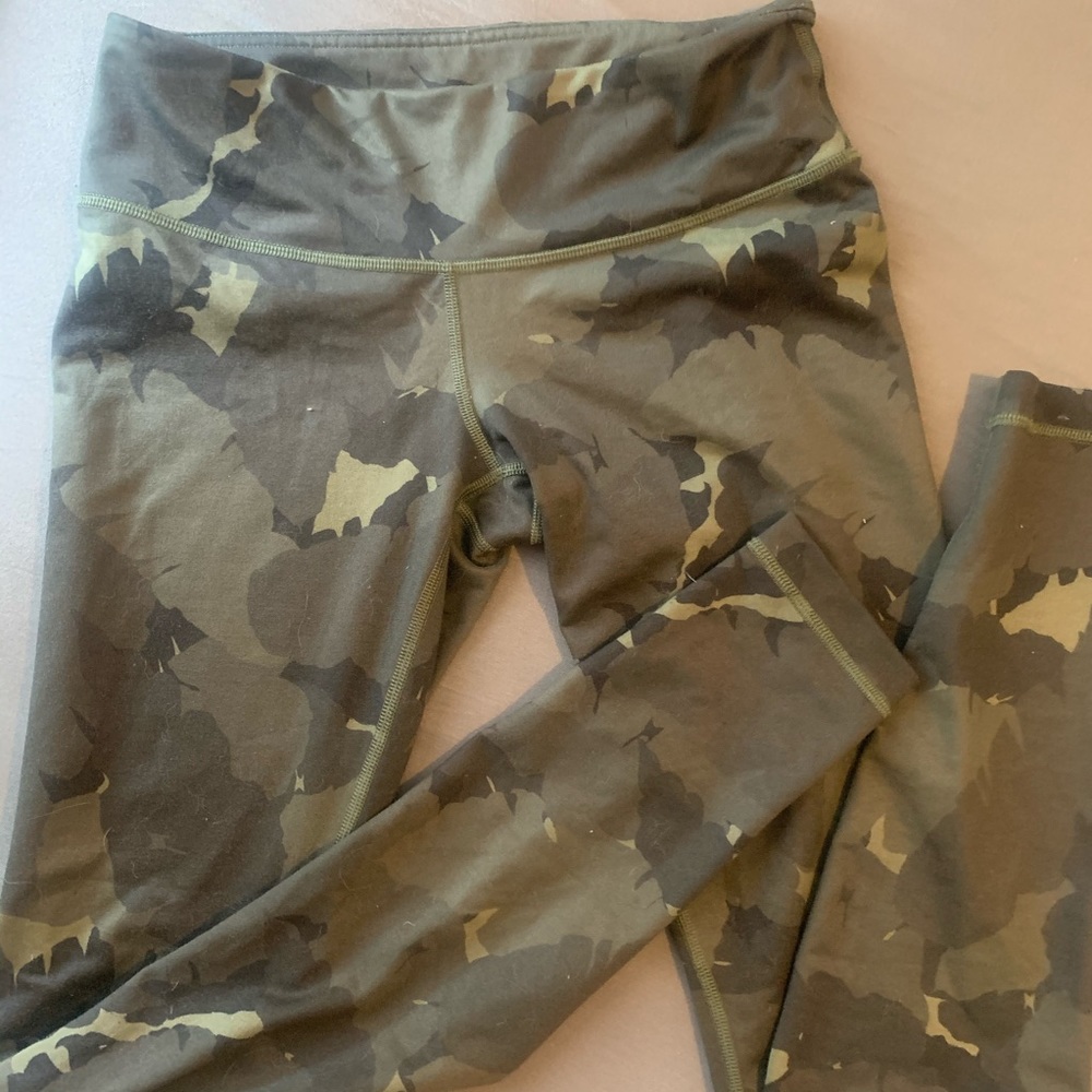 Lululemon green camo leggings
